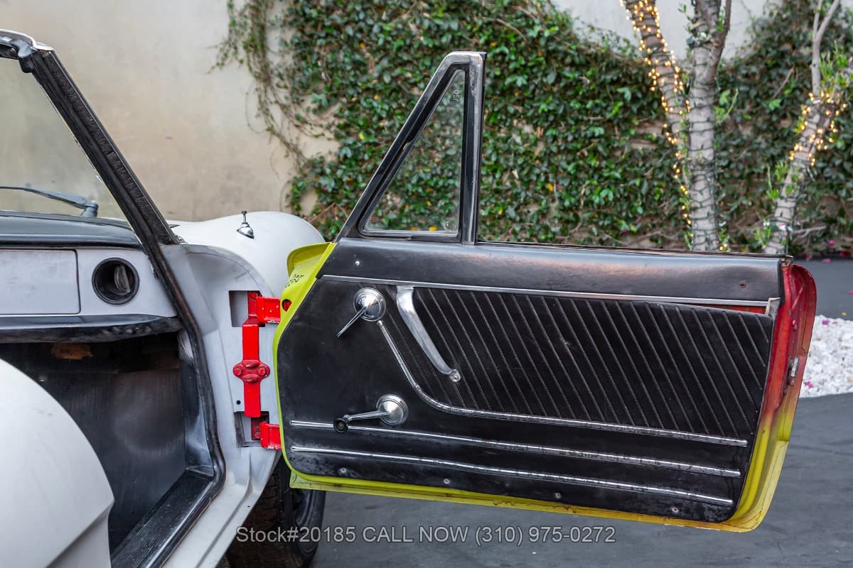 1969 Alfa Romeo 1750 Spider Veloce Series 1 Round-Tail thumbnail 18