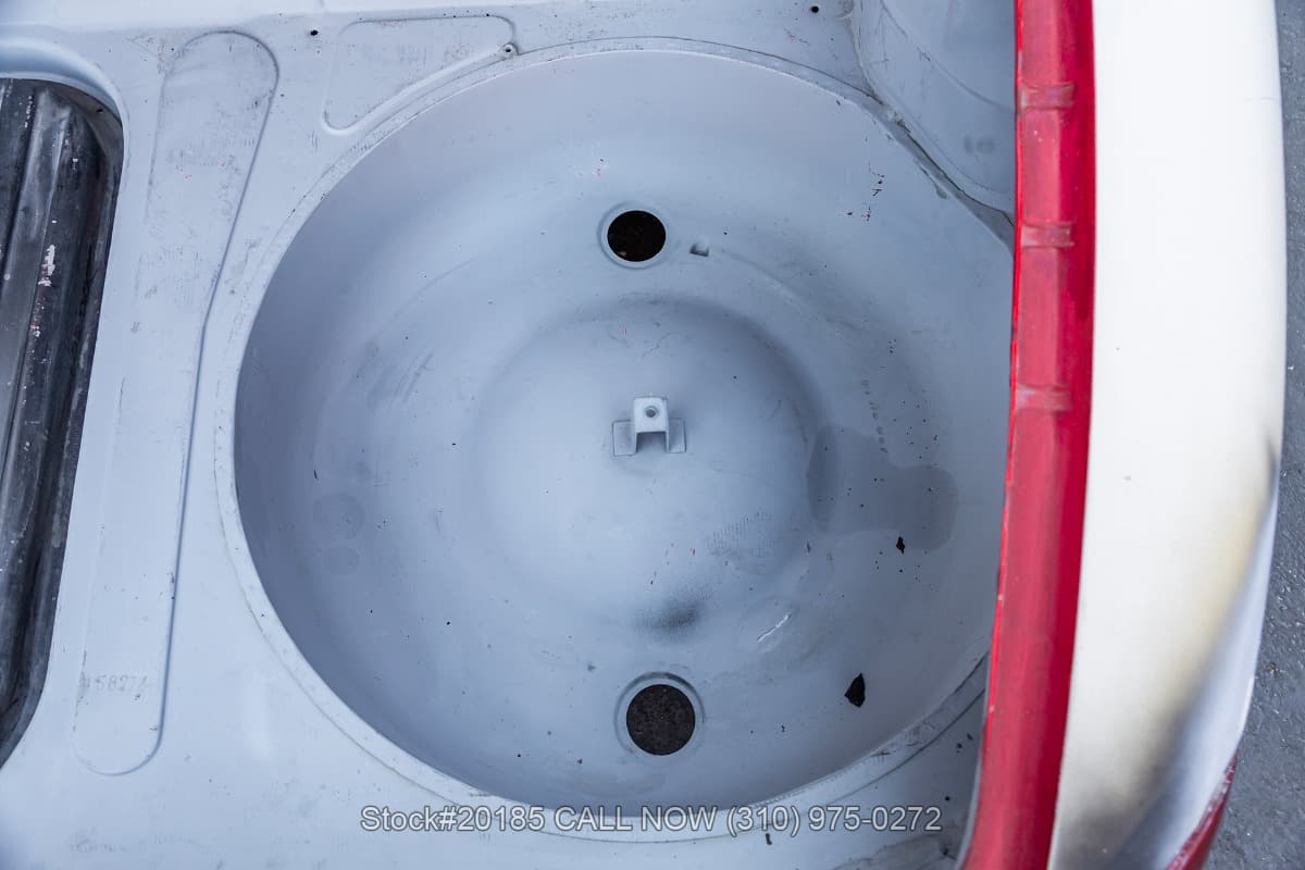 1969 Alfa Romeo 1750 Spider Veloce Series 1 Round-Tail thumbnail 20