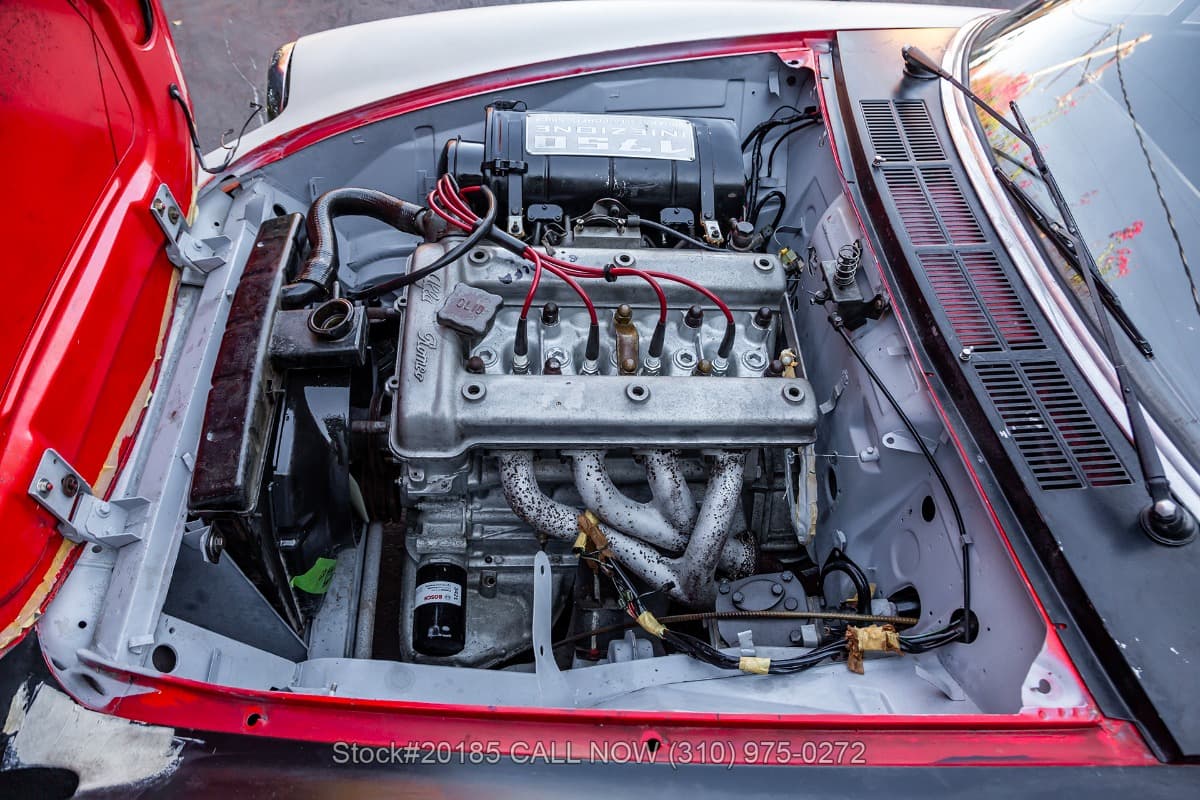1969 Alfa Romeo 1750 Spider Veloce Series 1 Round-Tail thumbnail 23