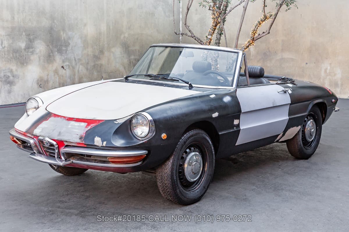 1969 Alfa Romeo 1750 Spider Veloce Series 1 Round-Tail thumbnail 6