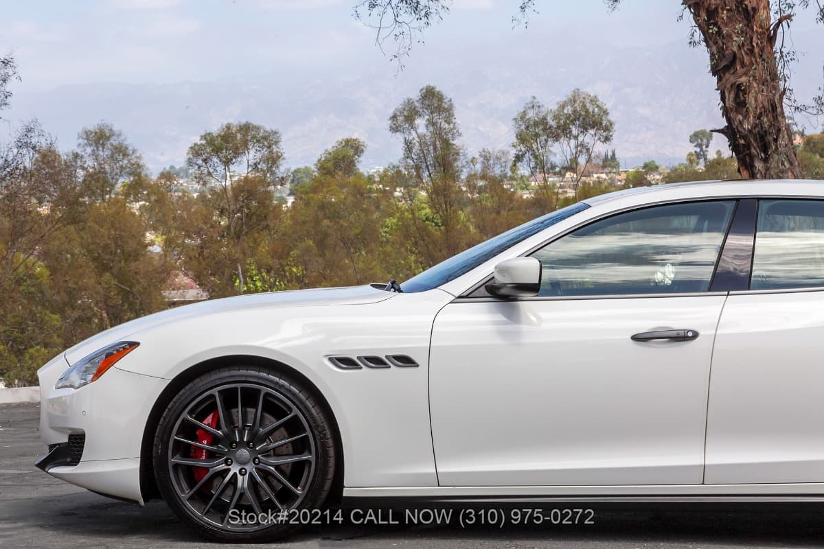 2015 Maserati Quattroporte GTS thumbnail 8