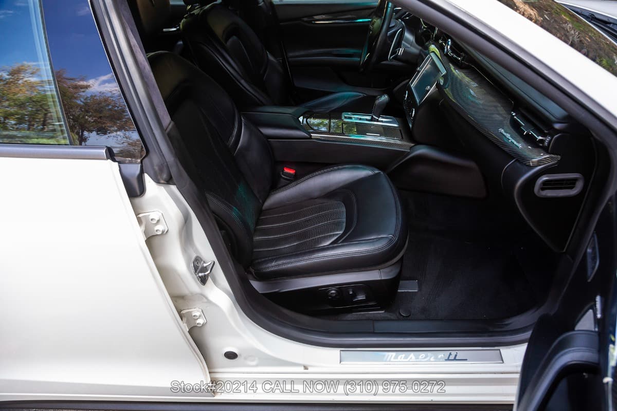 2015 Maserati Quattroporte GTS thumbnail 16