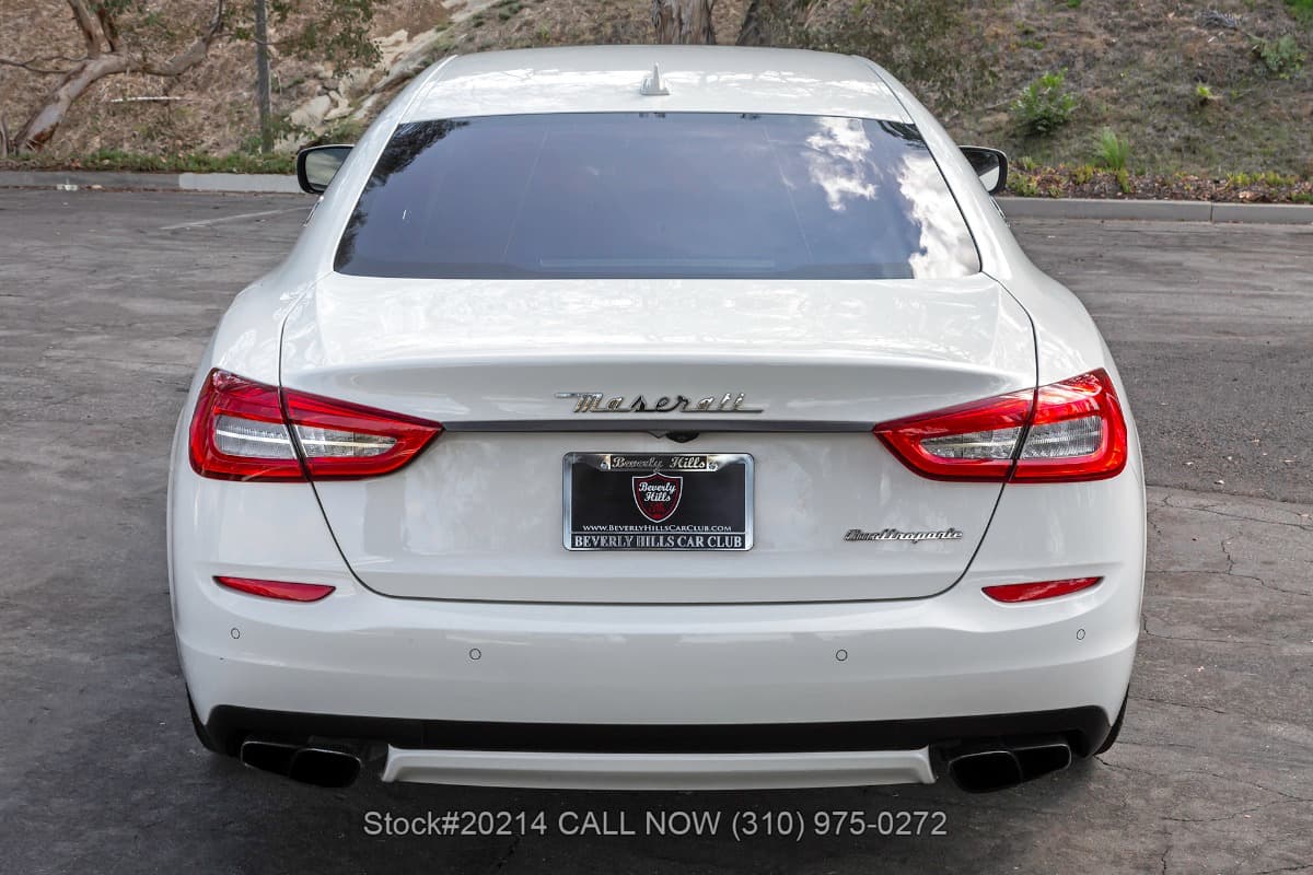 2015 Maserati Quattroporte GTS thumbnail 4