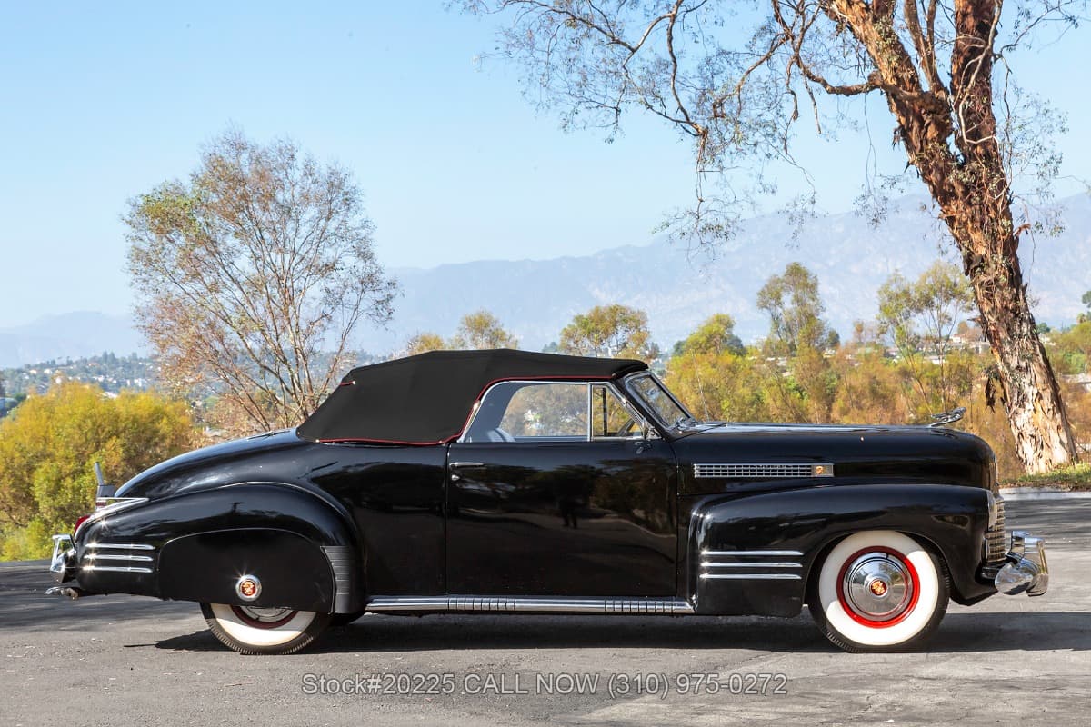 1941 Cadillac Series 62 Deluxe  Convertible Coupe thumbnail 7