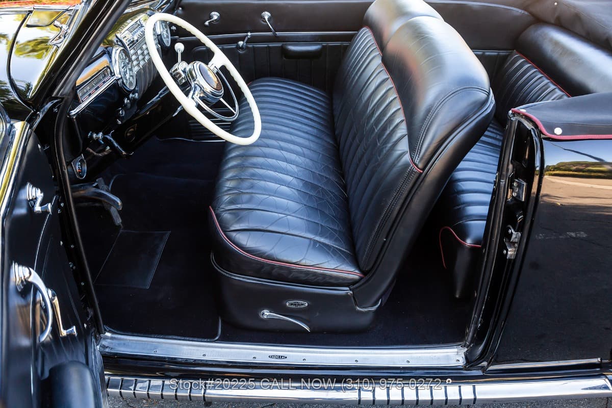 1941 Cadillac Series 62 Deluxe  Convertible Coupe thumbnail 15