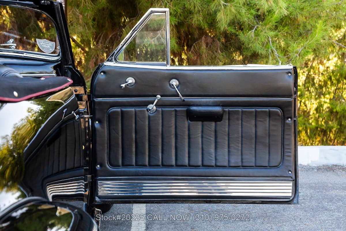 1941 Cadillac Series 62 Deluxe  Convertible Coupe thumbnail 20