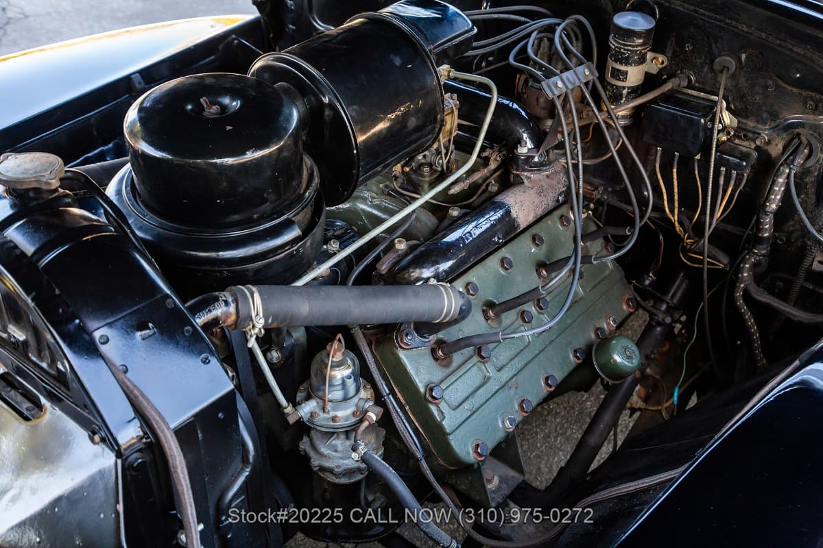 1941 Cadillac Series 62 Deluxe  Convertible Coupe thumbnail 24
