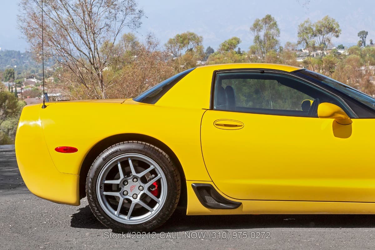 2001 Chevrolet Corvette Z06 6-Speed thumbnail 10
