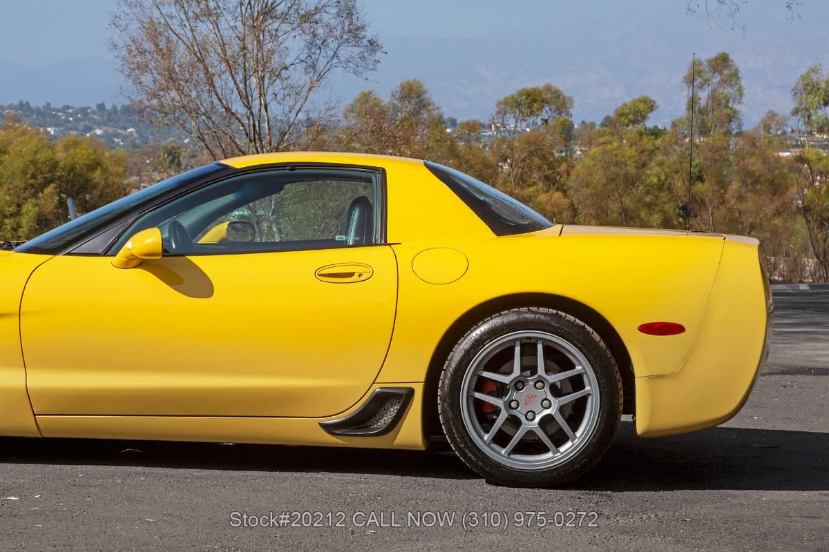 2001 Chevrolet Corvette Z06 6-Speed thumbnail 12