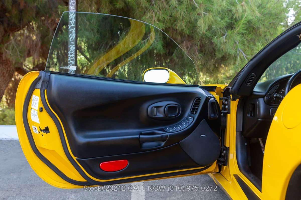 2001 Chevrolet Corvette Z06 6-Speed thumbnail 13