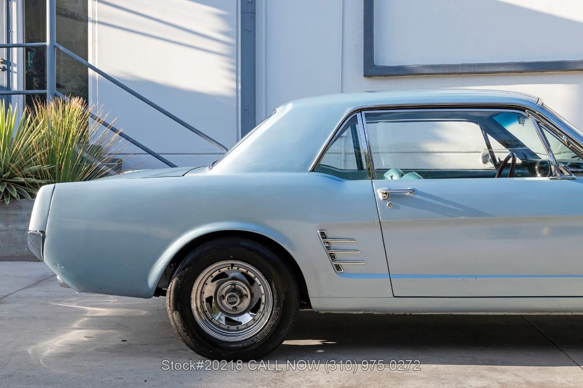 1966 Ford Mustang Coupe thumbnail 10