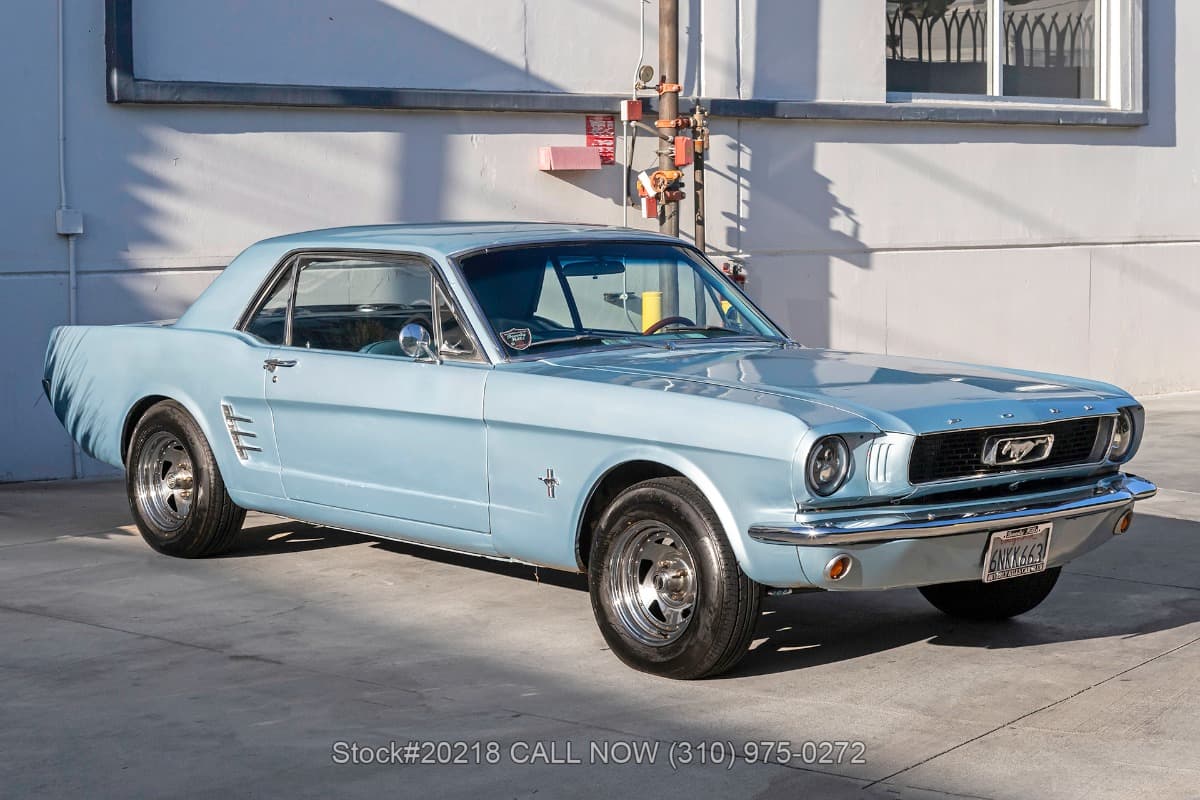1966 Ford Mustang Coupe thumbnail 4