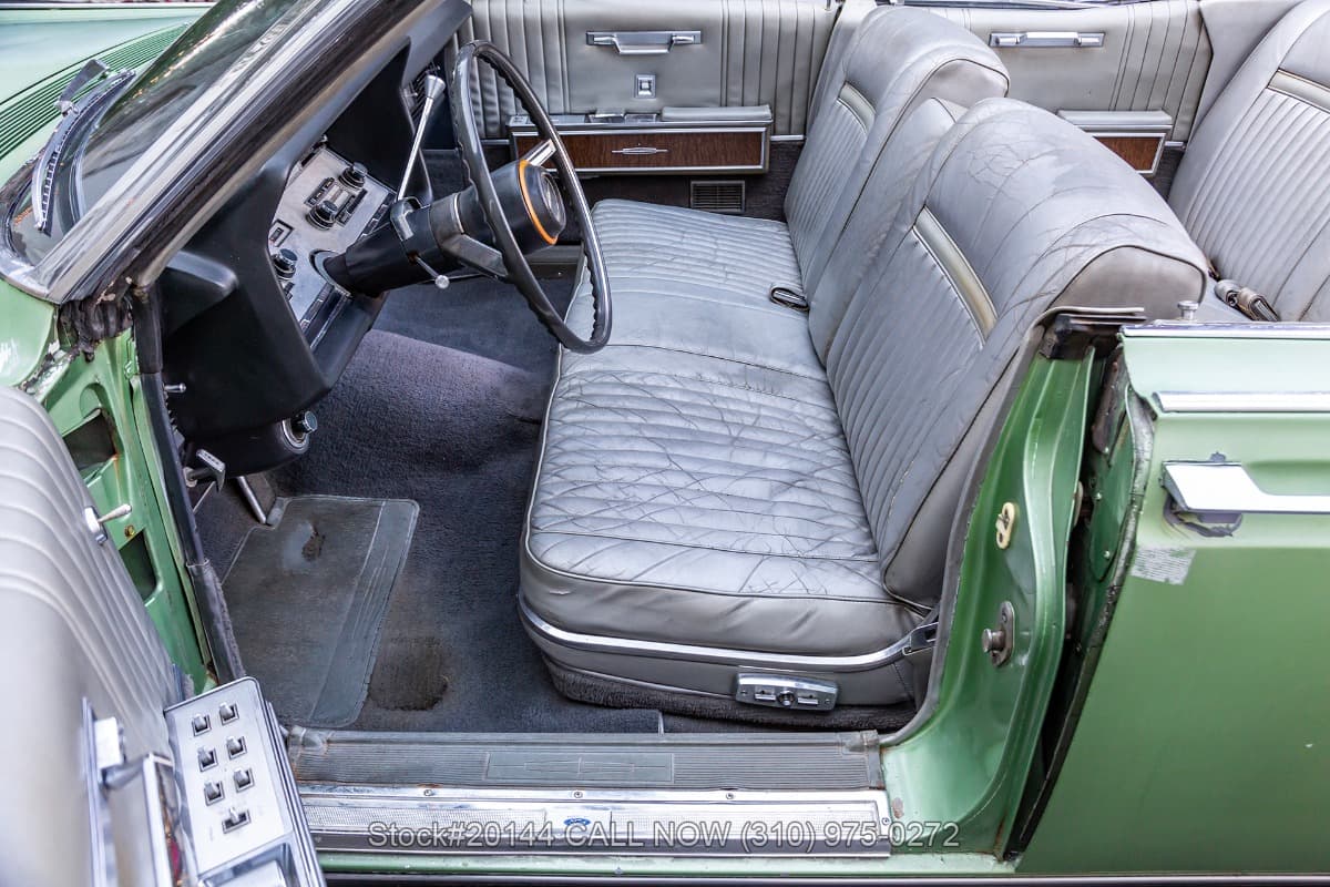 1967 Lincoln Continental Convertible thumbnail 15