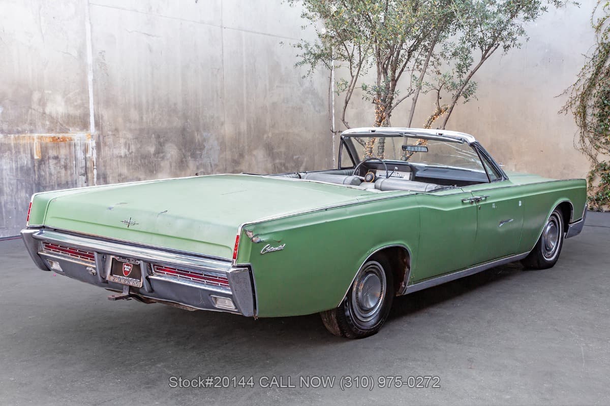 1967 Lincoln Continental Convertible thumbnail 4