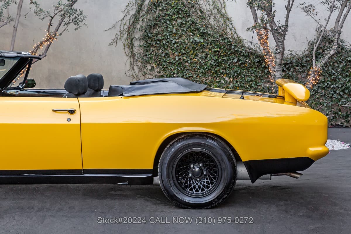 1965 Chevrolet Corvair Monza Convertible thumbnail 13