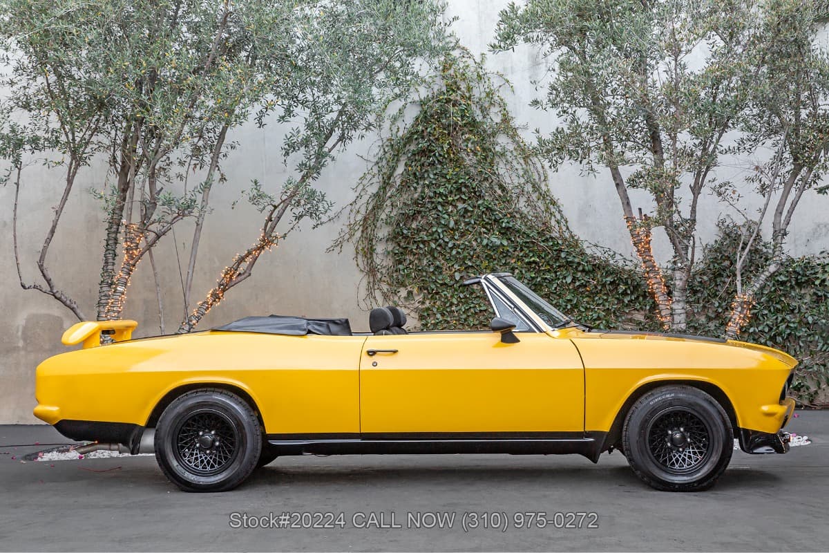 1965 Chevrolet Corvair Monza Convertible thumbnail 3