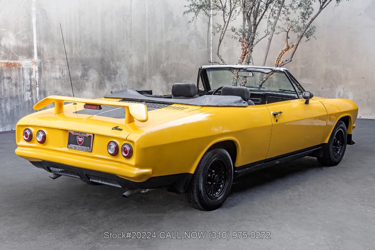 1965 Chevrolet Corvair Monza Convertible thumbnail 4