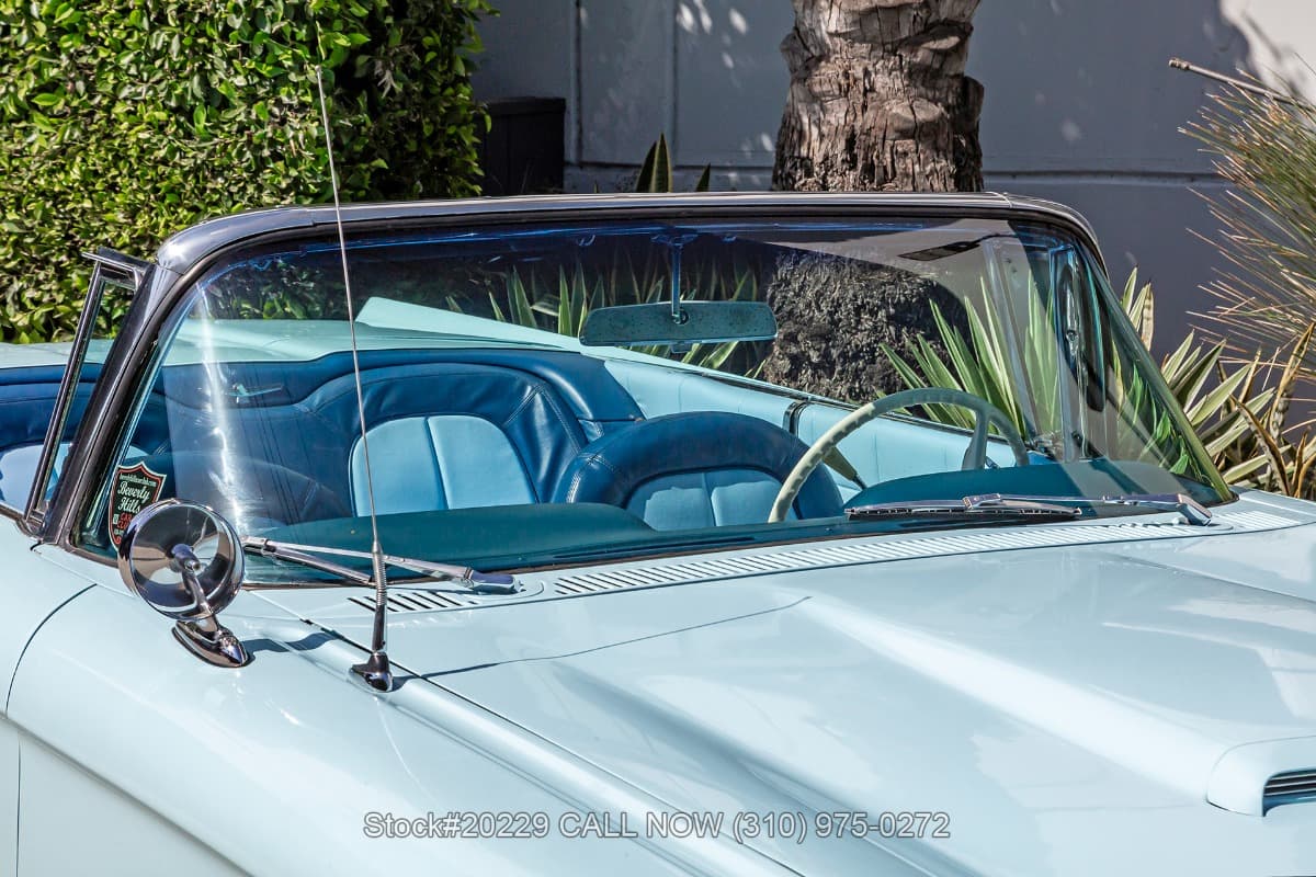 1960 Ford Thunderbird Convertible thumbnail 8