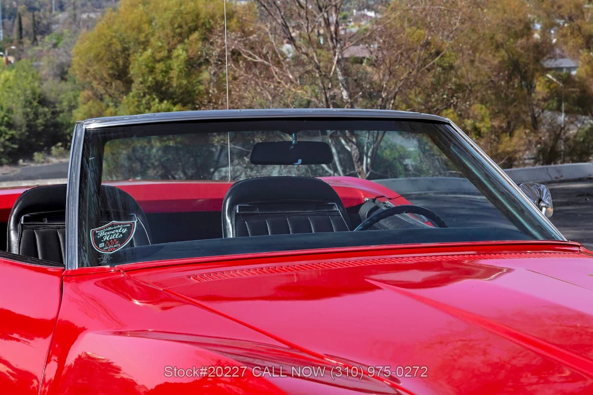 1971 Chevrolet Corvette Stingray Convertible thumbnail 11