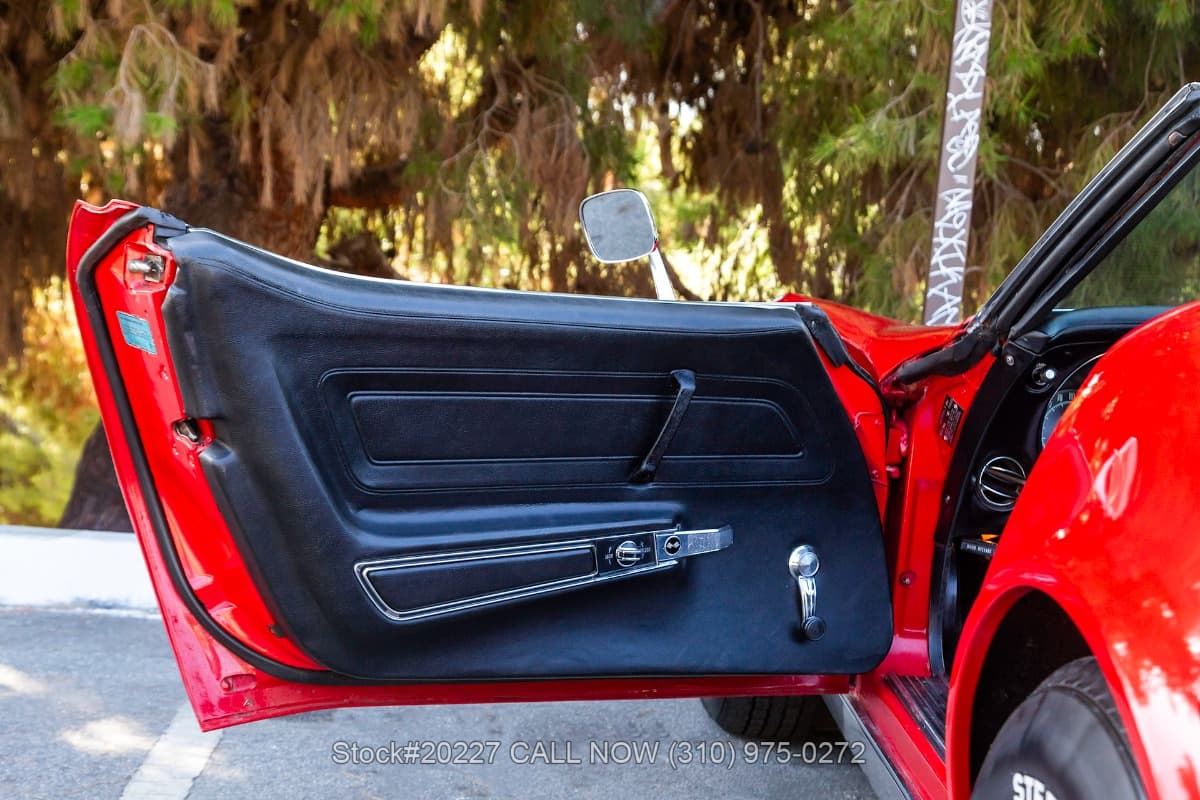 1971 Chevrolet Corvette Stingray Convertible thumbnail 16