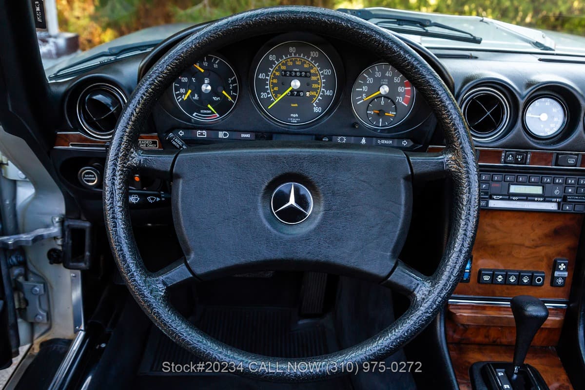 1984 Mercedes 380SL thumbnail 17
