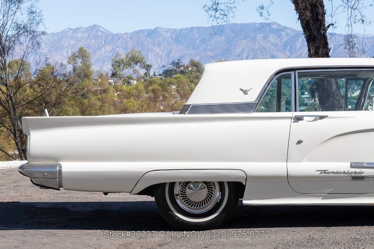1959 Ford Thunderbird Hardtop Coupe thumbnail 11