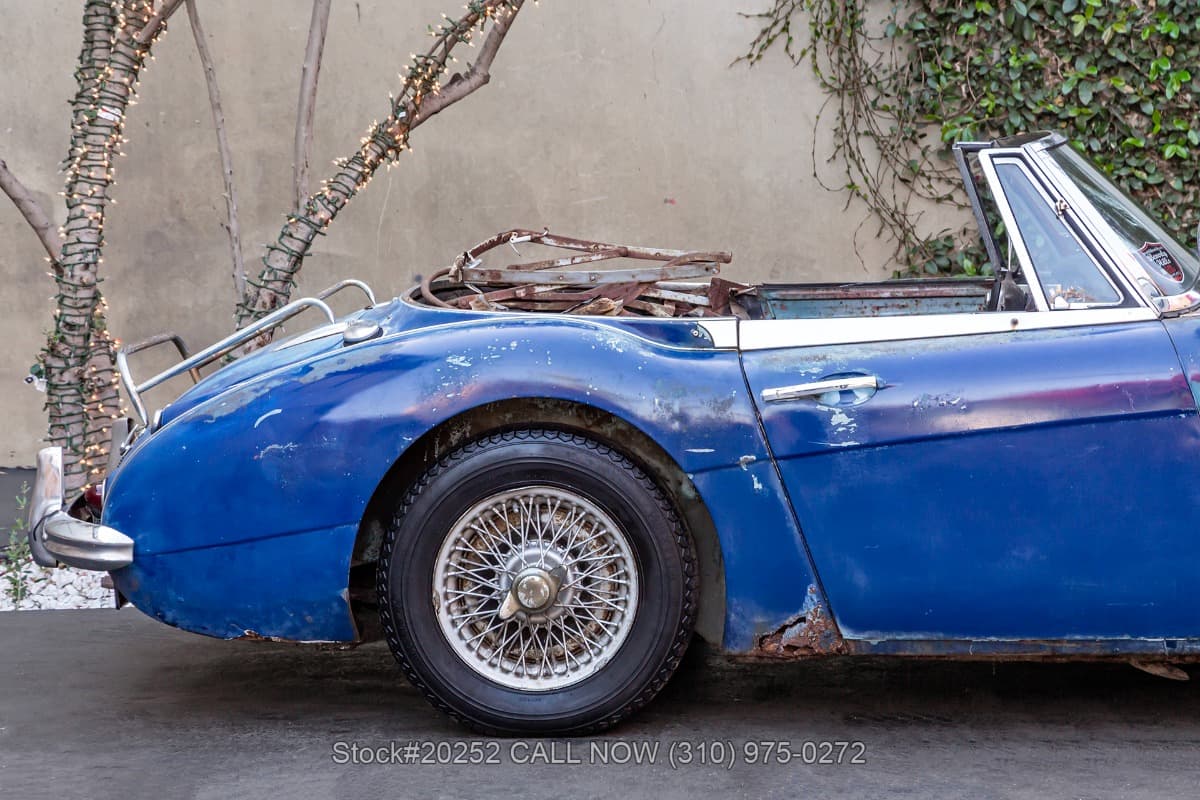 1963 Austin-Healey 3000 Mk II BJ7 Convertible thumbnail 13
