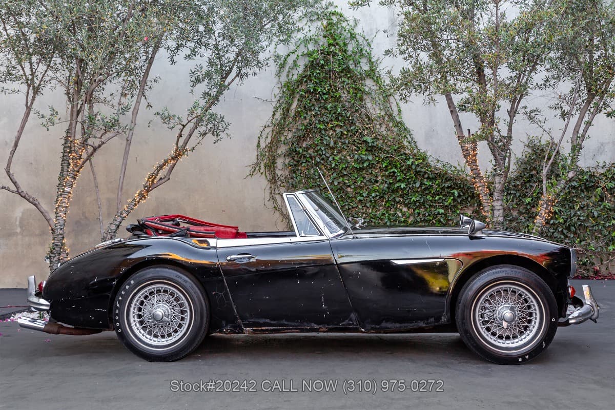 1964 Austin-Healey 3000 BJ8 Mk III Convertible Sports Car thumbnail 4