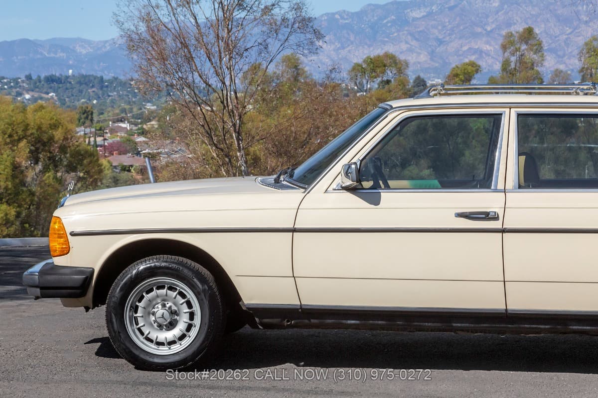 1982 Mercedes 300TD Turbodiesel Station Wagon thumbnail 10