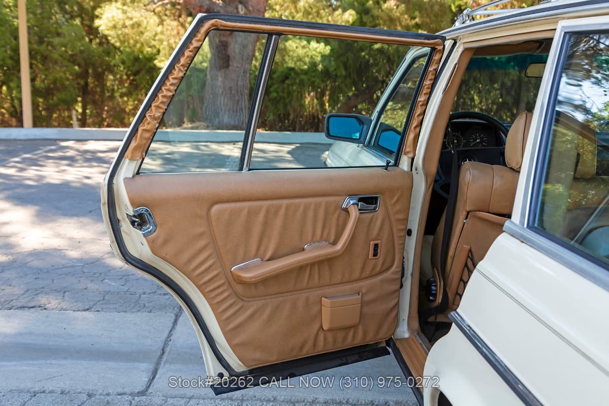 1982 Mercedes 300TD Turbodiesel Station Wagon thumbnail 16