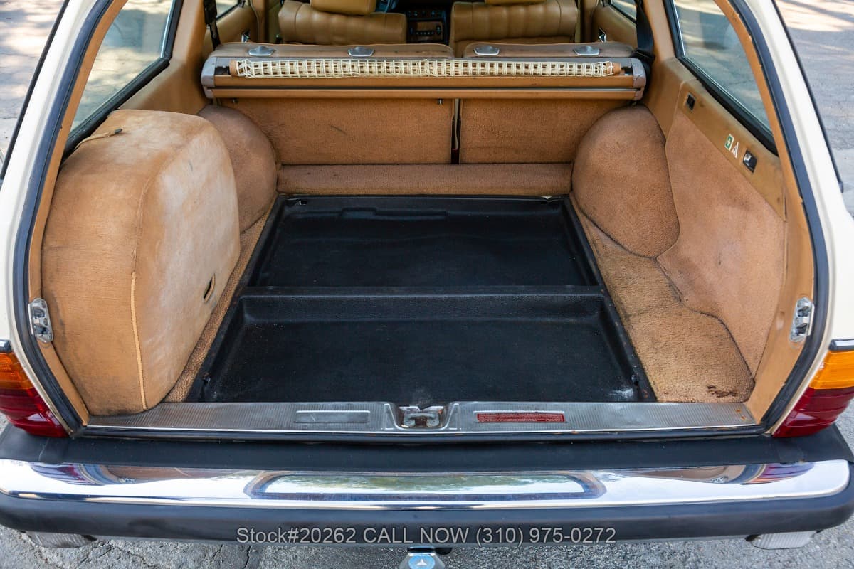 1982 Mercedes 300TD Turbodiesel Station Wagon thumbnail 24