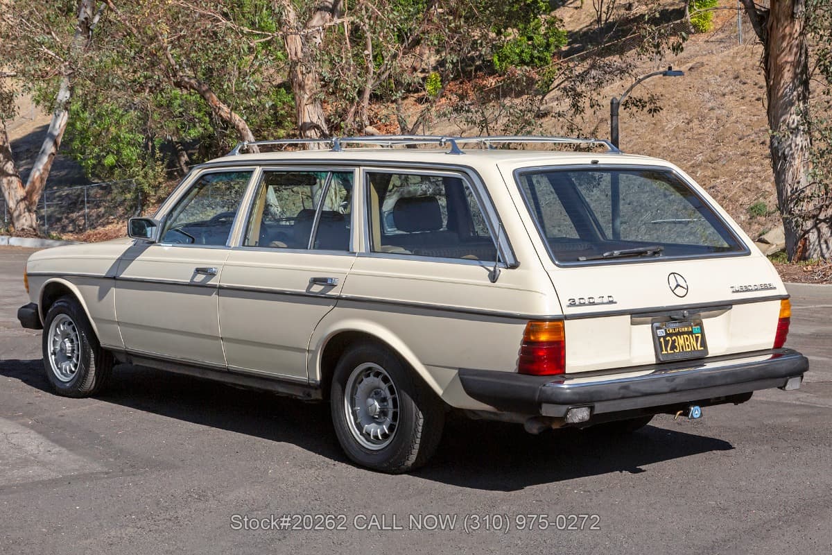 1982 Mercedes 300TD Turbodiesel Station Wagon thumbnail 6