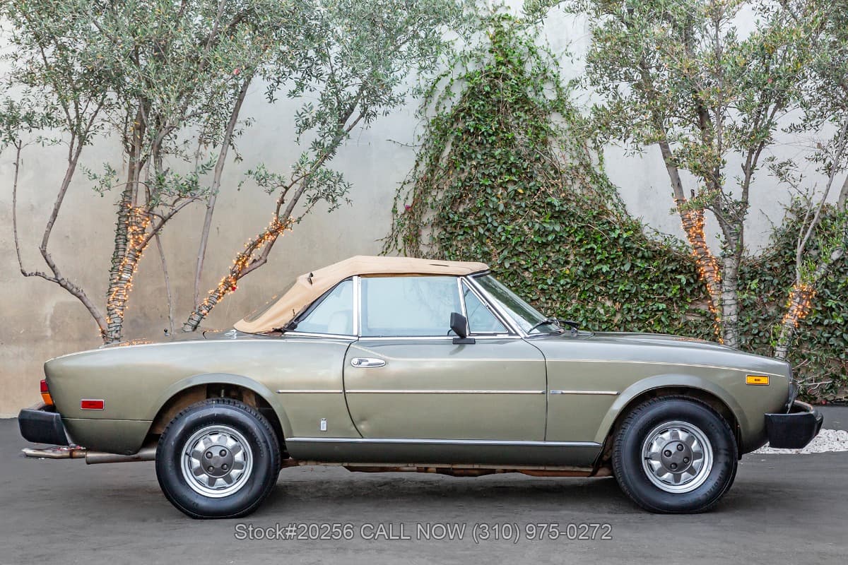 1980 Fiat 124 Spider 2000 thumbnail 8