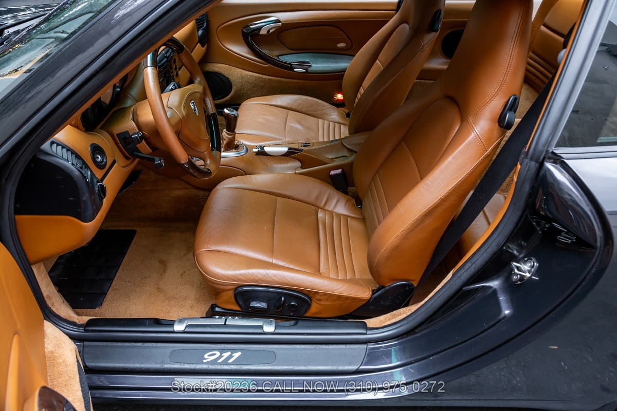 2000 Porsche 996 Carrera 4 Millennium Edition 6-Speed thumbnail 11
