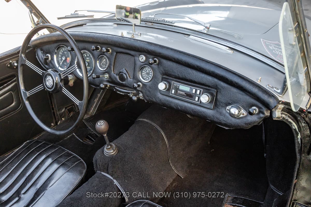 1957 MG MGA Roadster thumbnail 20