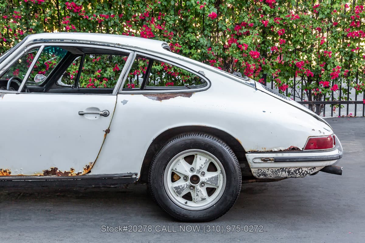 1967 Porsche 911 Coupe Short-Wheelbase (SWB) thumbnail 13