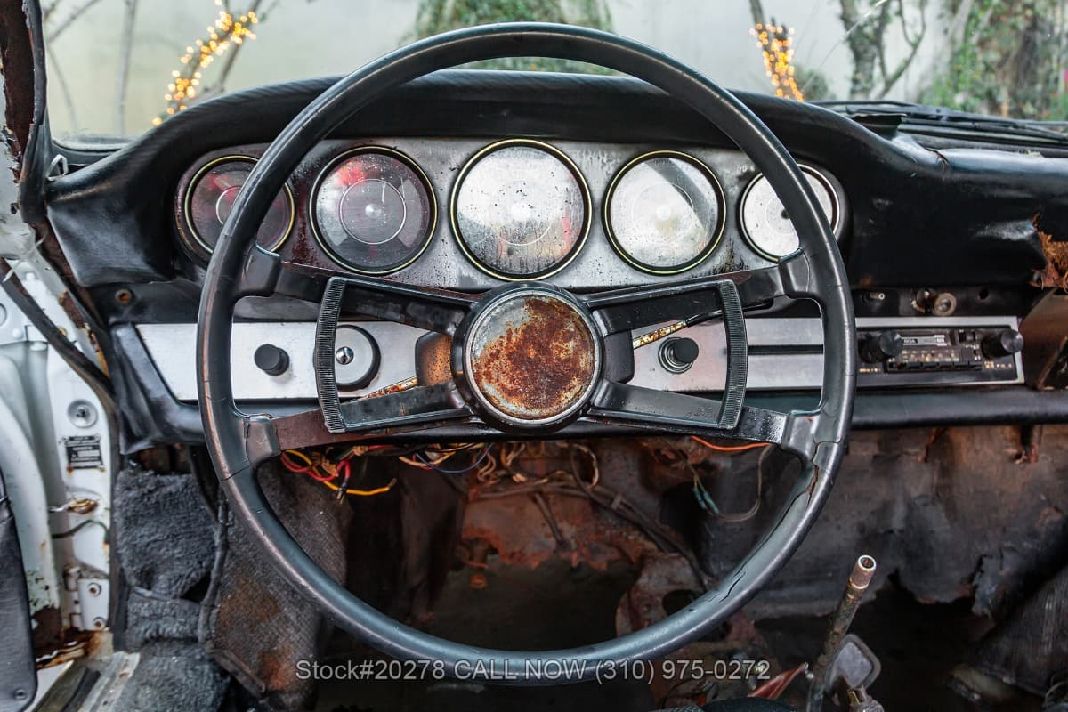 1967 Porsche 911 Coupe Short-Wheelbase (SWB) thumbnail 17