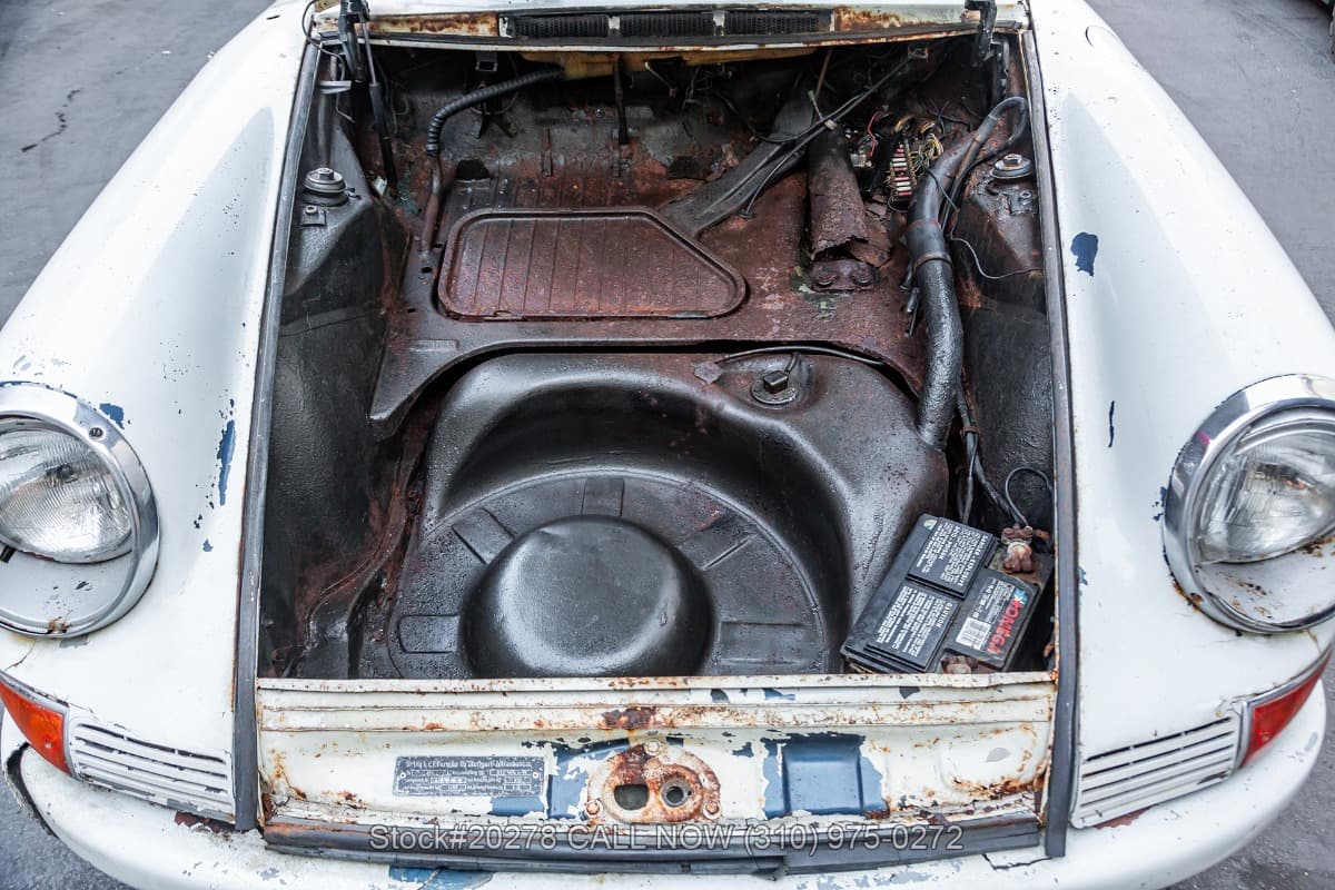 1967 Porsche 911 Coupe Short-Wheelbase (SWB) thumbnail 25