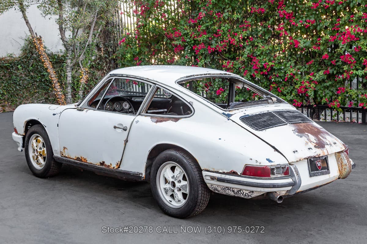 1967 Porsche 911 Coupe Short-Wheelbase (SWB) thumbnail 7