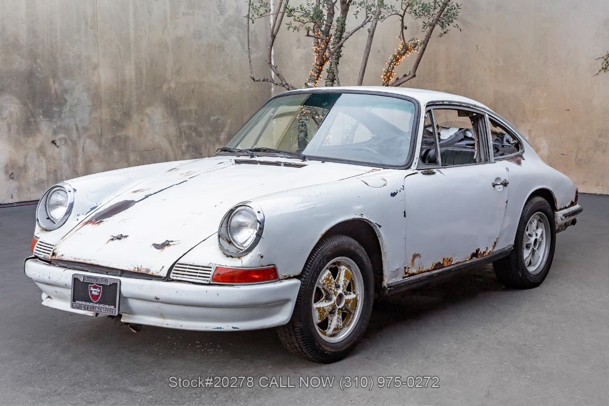 1967 Porsche 911 Coupe Short-Wheelbase (SWB) thumbnail 8