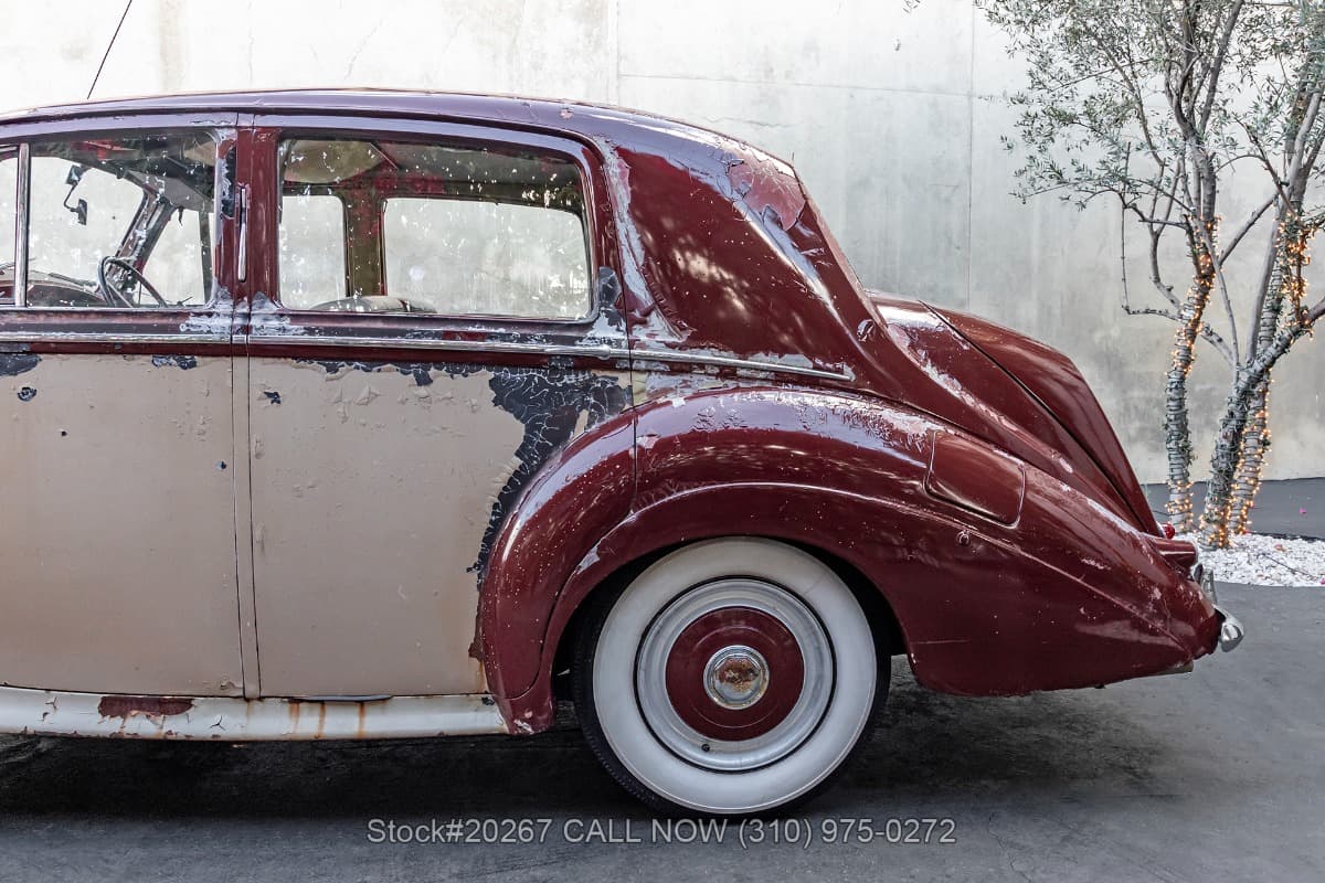 1954 Bentley R-Type Saloon thumbnail 8