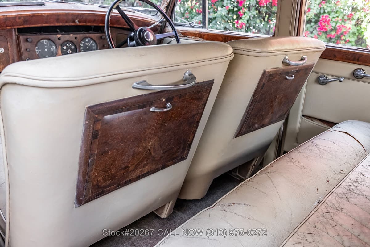 1954 Bentley R-Type Saloon thumbnail 12