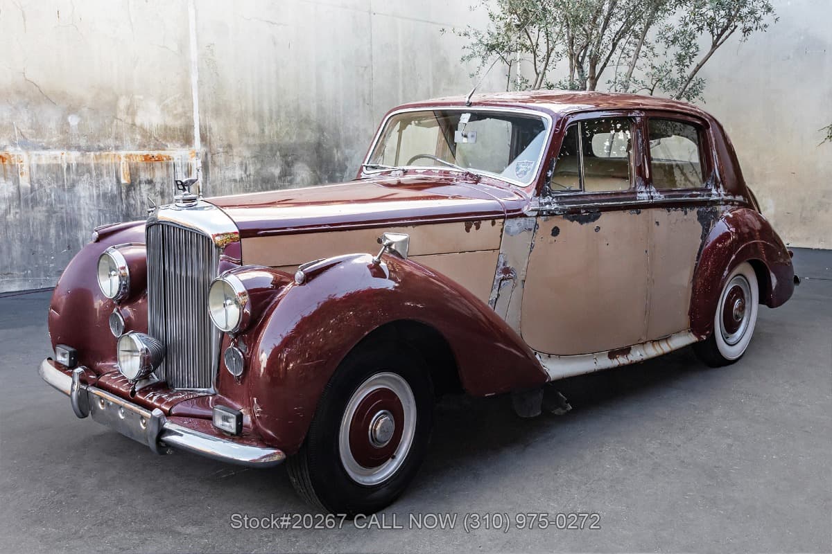 1954 Bentley R-Type Saloon thumbnail 5