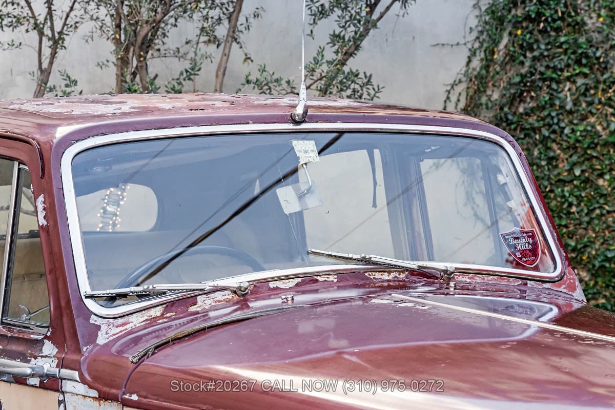 1954 Bentley R-Type Saloon thumbnail 6
