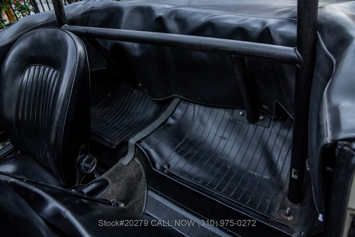 1967 Alfa Romeo Giulia Spider 1600 Duetto thumbnail 14