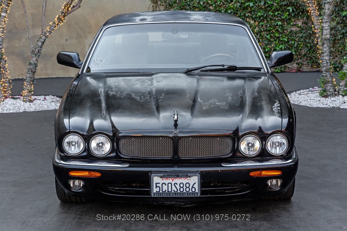 2002 Jaguar XJR — photo 2