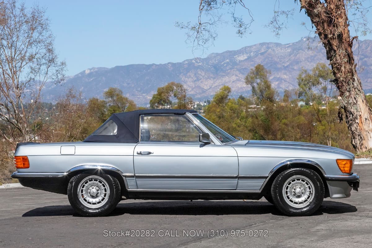 1977 Mercedes 280SL Euro-Spec Roadster with two tops thumbnail 8