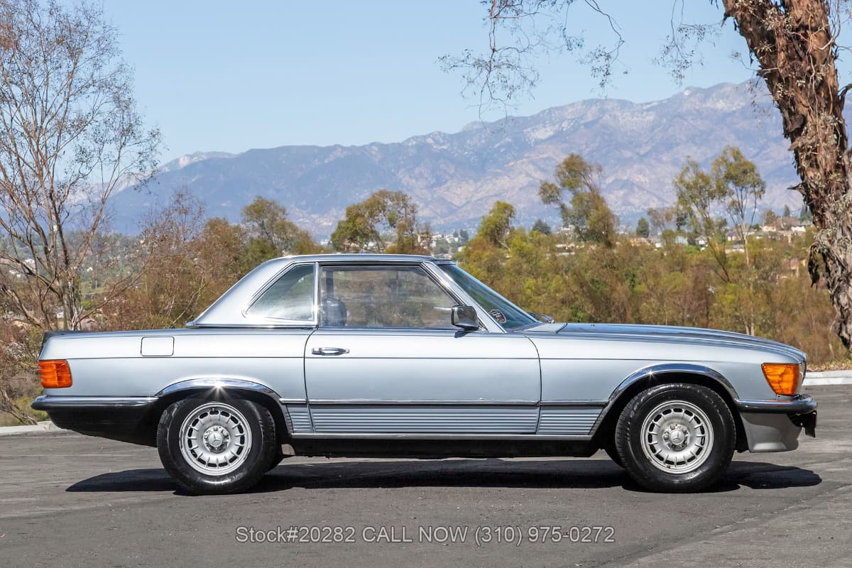 1977 Mercedes 280SL Euro-Spec Roadster with two tops thumbnail 11