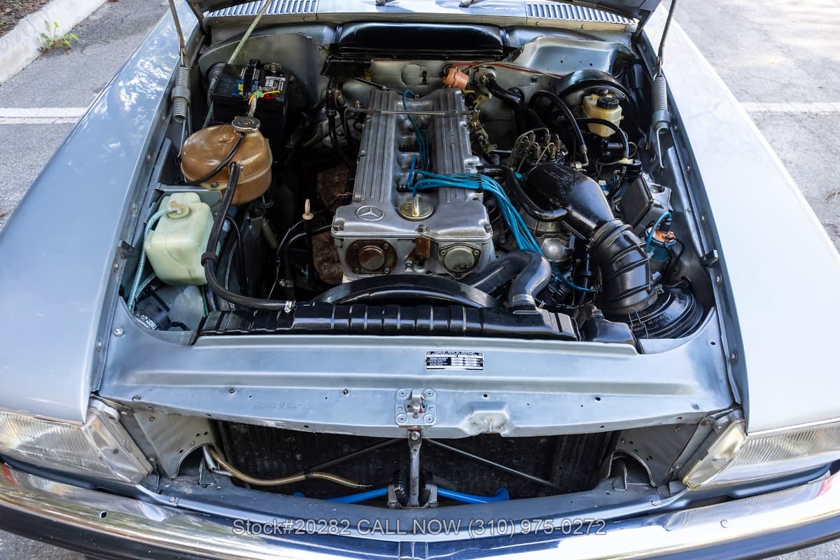 1977 Mercedes 280SL Euro-Spec Roadster with two tops thumbnail 26