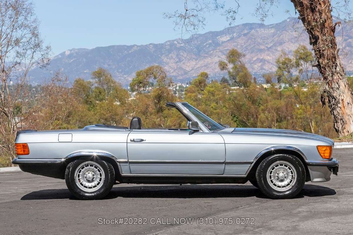 1977 Mercedes 280SL Euro-Spec Roadster with two tops thumbnail 4
